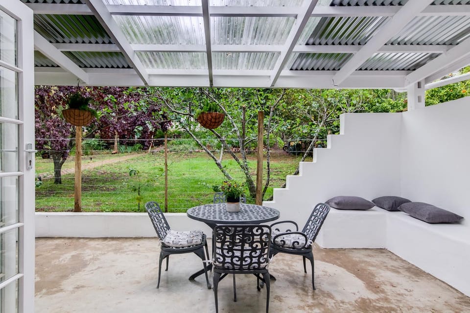 Coffee/tea facilities, Seating area