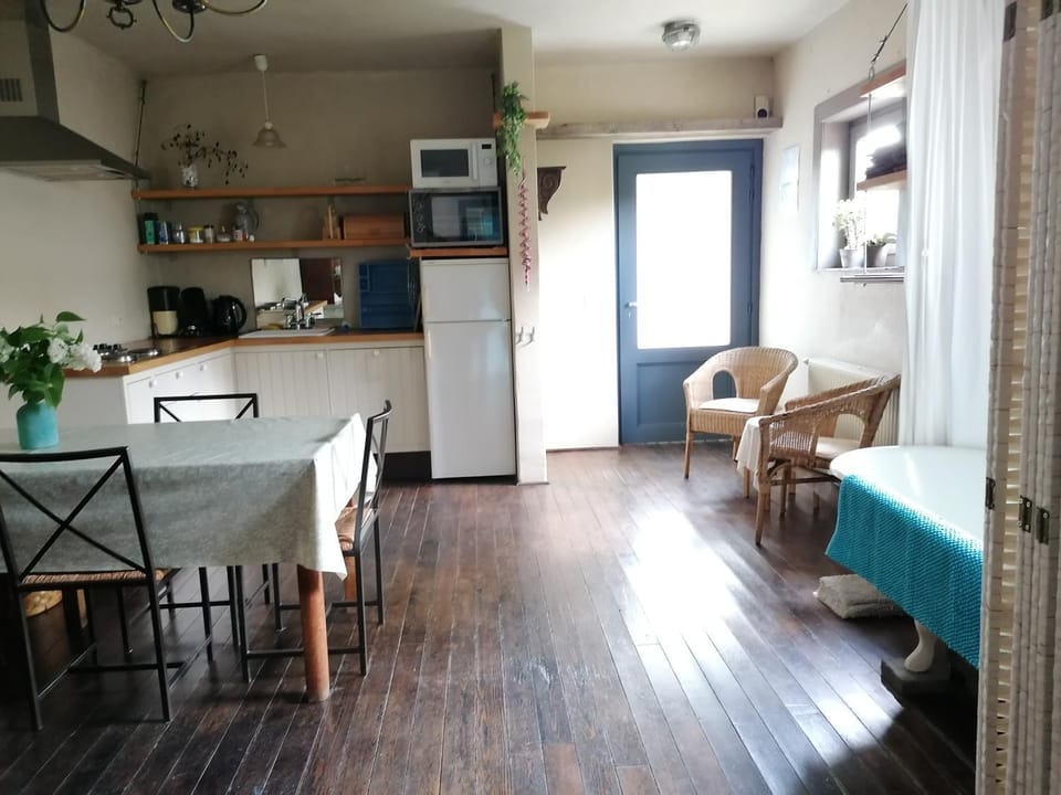 Vakantiehuis in de velden met zwemvijver en Jeu de Boules baan House in Flanders