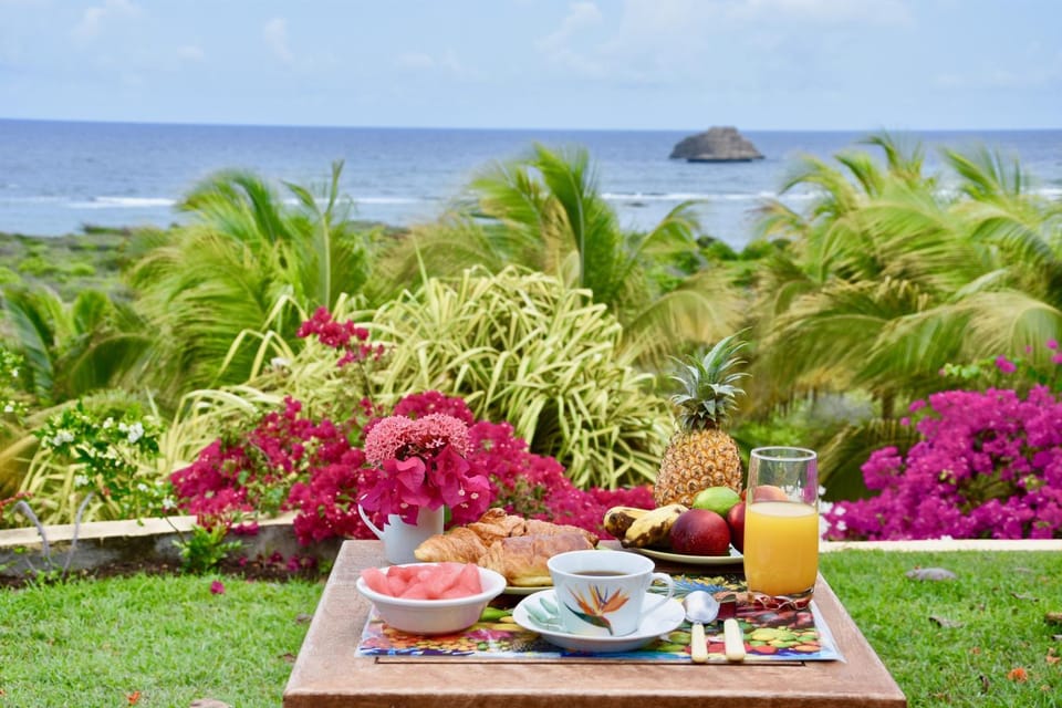 Food and drinks, Sea view, Breakfast