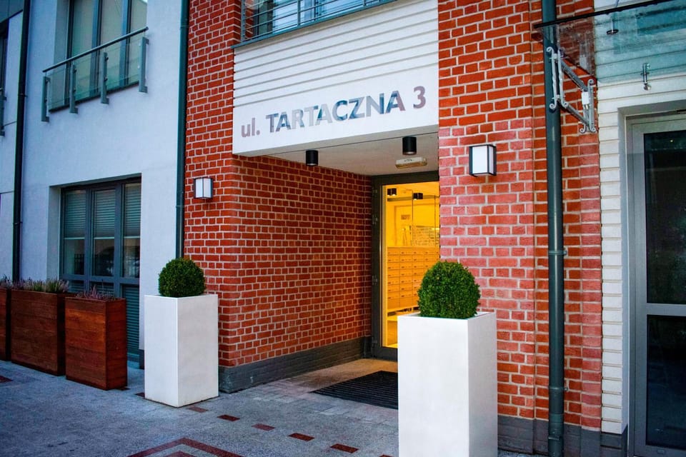 Property building, Facade/entrance, Property logo or sign
