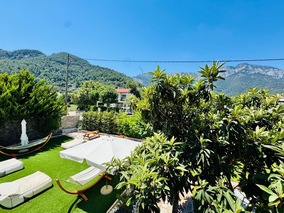 Garden, Garden view