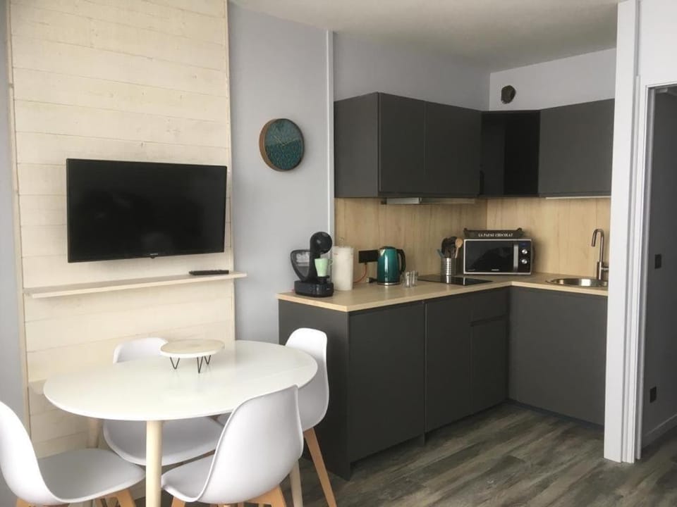 Résidence Dome de Polset - Studio 2 adultes et 2 enfants - Wifi Apartment in Les Allues