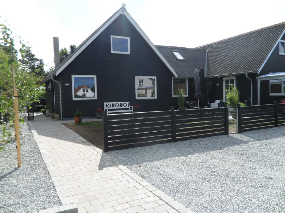 Facade/entrance, Parking