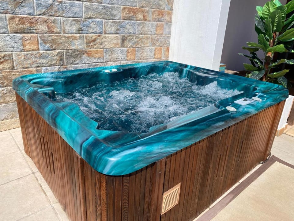 Hot Tub