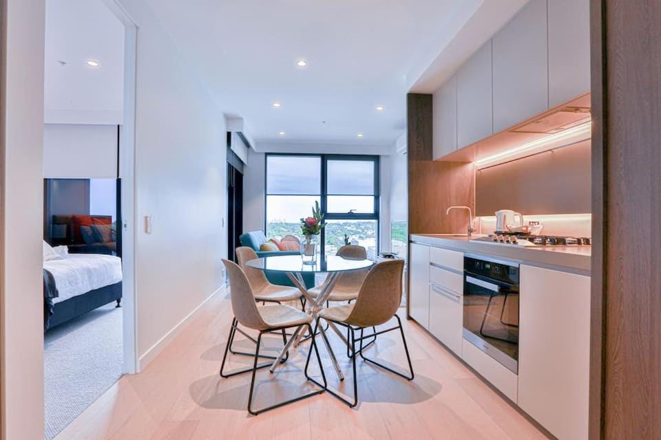 Box Hill Central Sky One Apartment Apartment in Melbourne