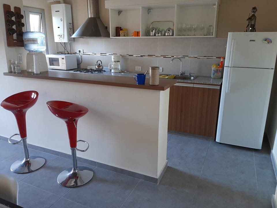 Duplex monte hermoso con patio parrila cochera House in Buenos Aires Province