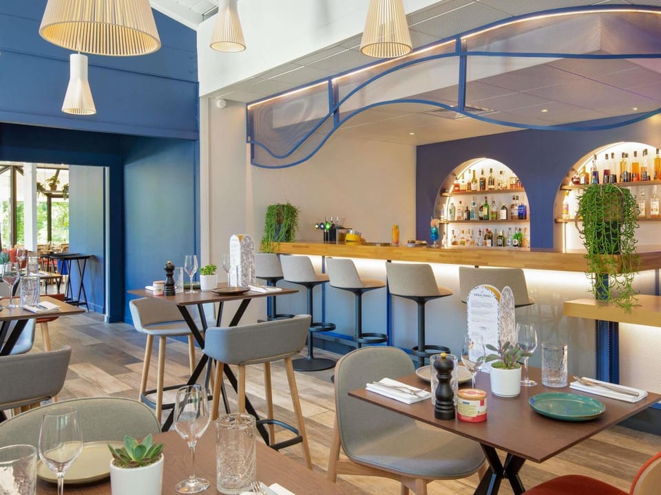 Property building, Lounge or bar