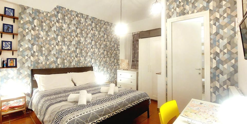 Bed, Bedroom, locker