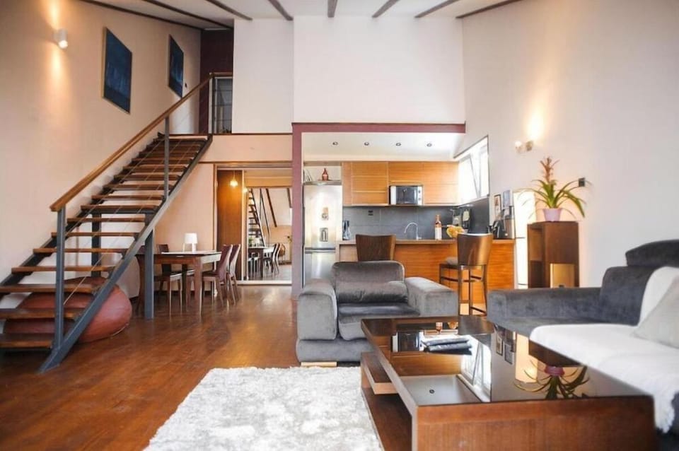 Kitchen or kitchenette, Living room, Seating area