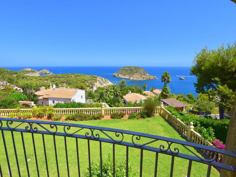 View (from property/room), Balcony/Terrace, Sea view
