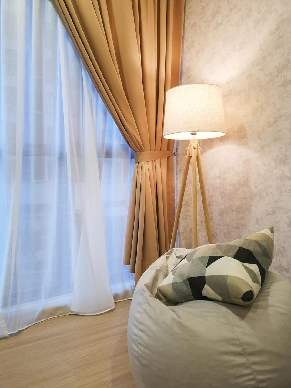 Seating area, Bedroom