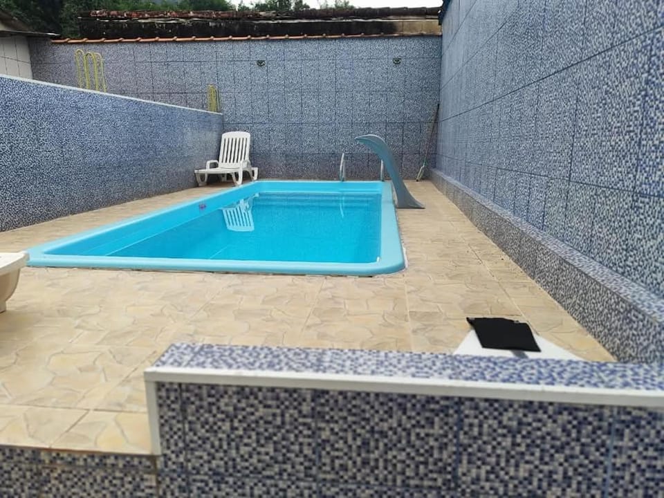 Casa Ubatuba Com Piscina House in Ubatuba