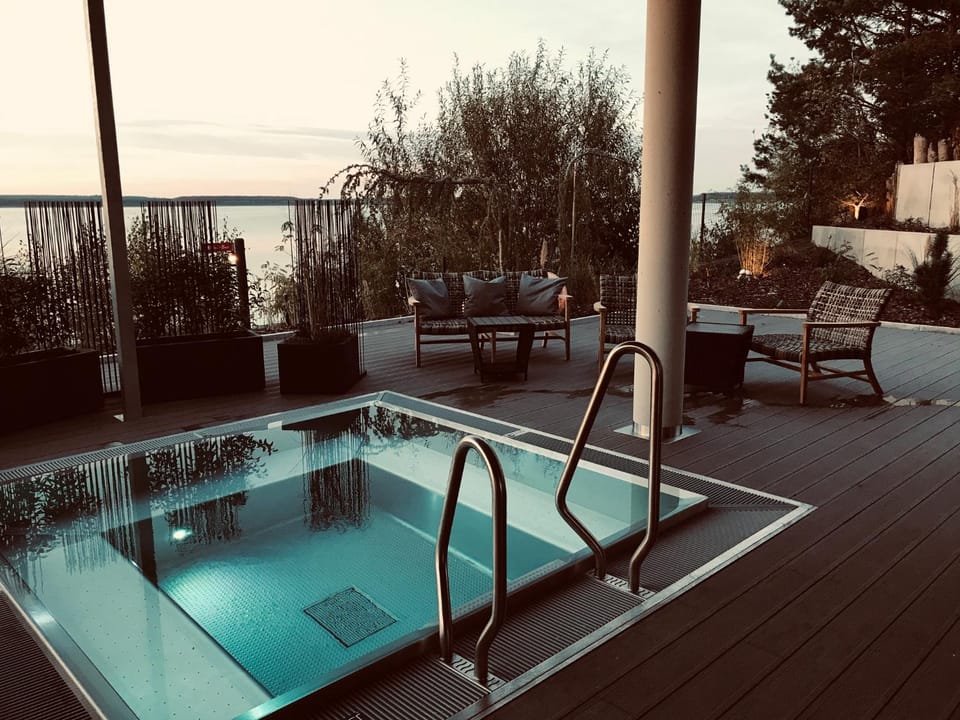 Hot Tub