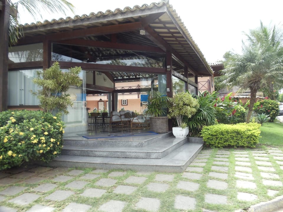 Facade/entrance, Day