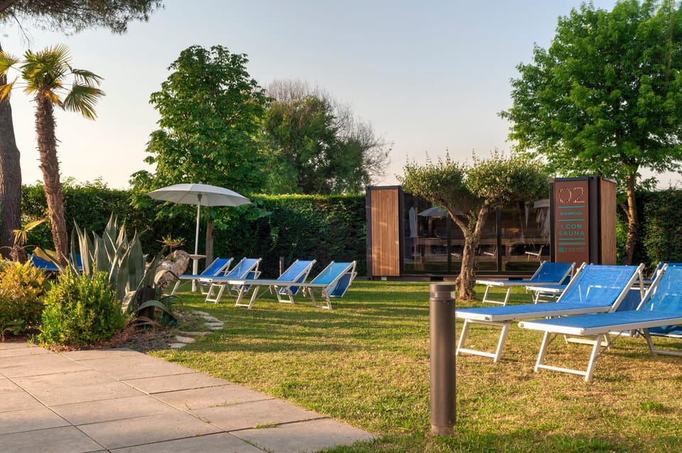 Garden, Sauna, Spa and wellness centre/facilities, Garden view