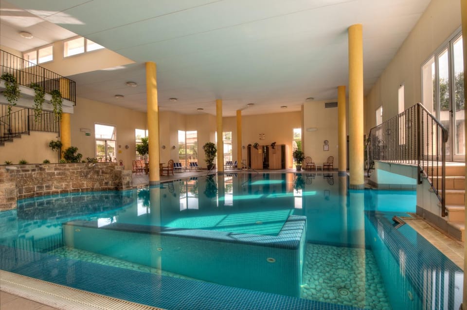 Sauna, Spa and wellness centre/facilities, Swimming pool