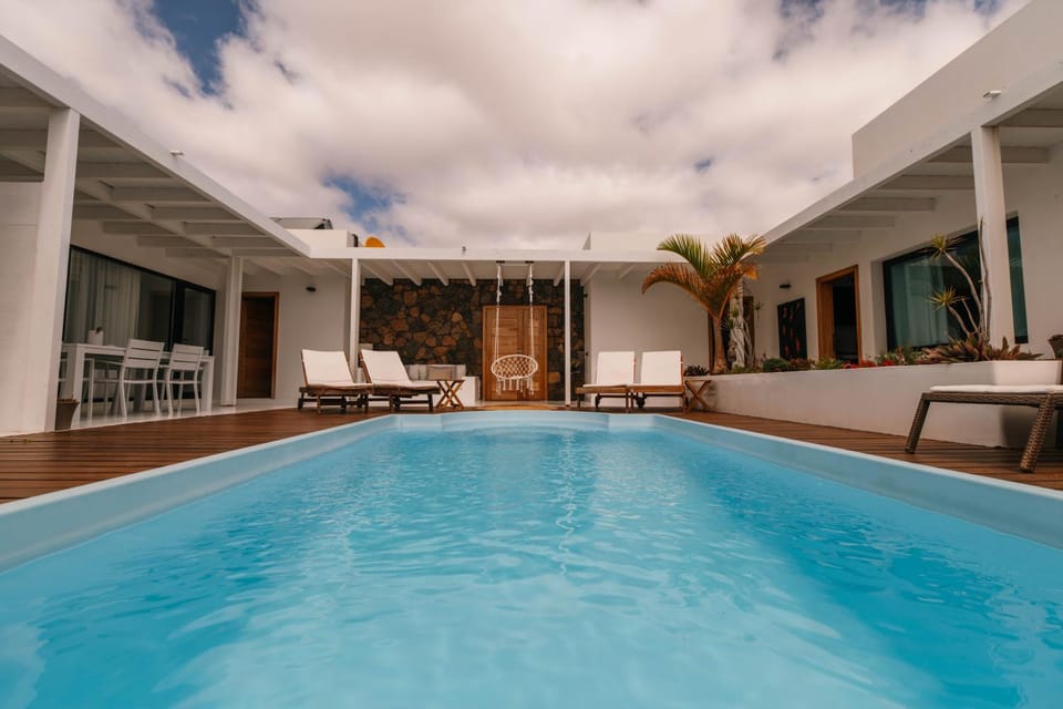 Villa Shepherd Lajares - LUXURY VILLA FUERTEVENTURA Bed and Breakfast in Maxorata