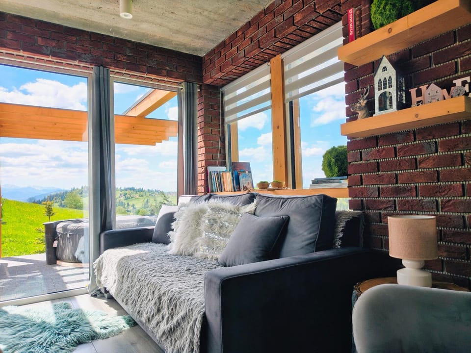 View (from property/room), Living room, Seating area