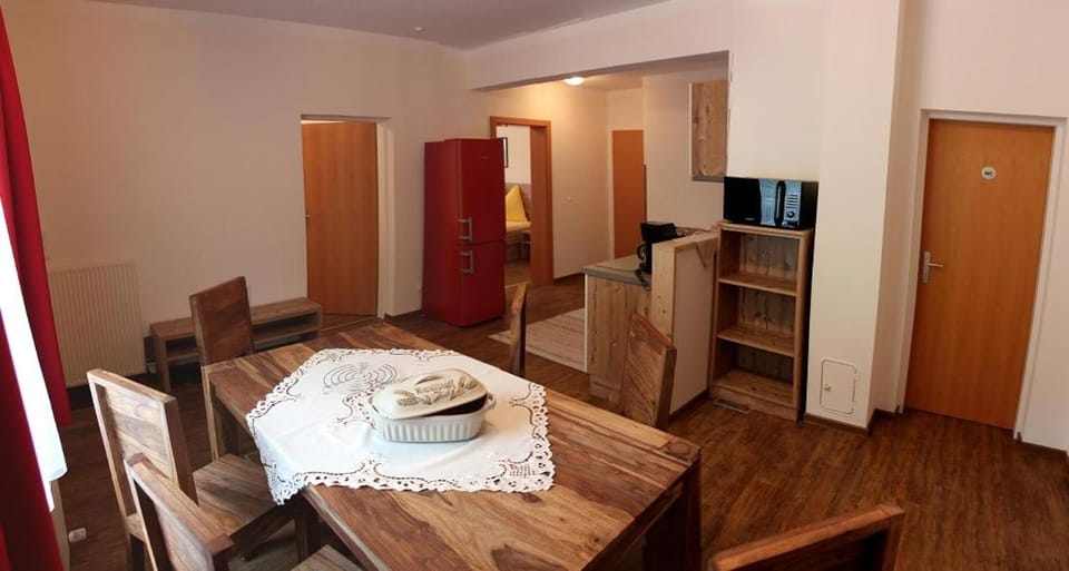 Appartement Juns Apartment in Tyrol