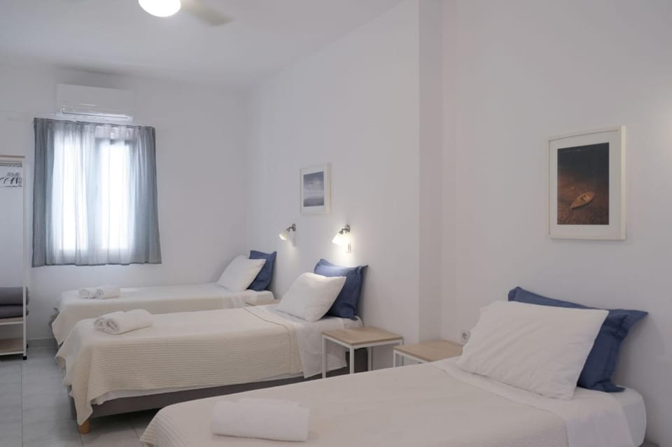 Moschoula Studios Apartment in Paros