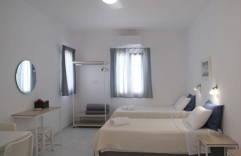 Moschoula Studios Apartment in Paros