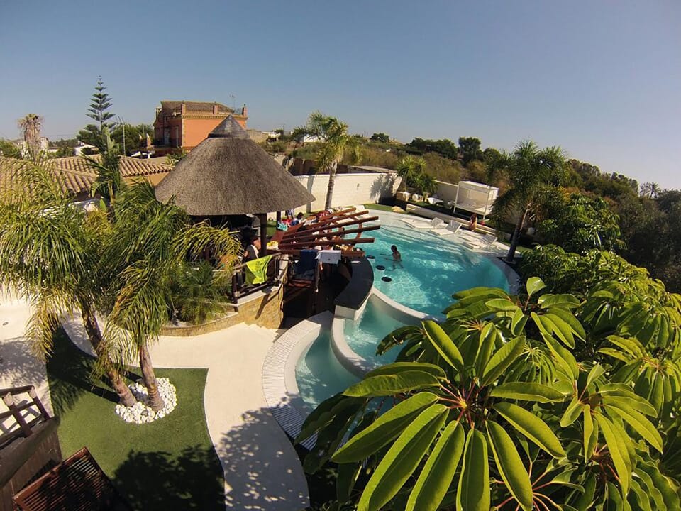 Garden, Swimming pool, Swimming pool