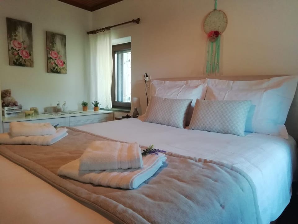 Bed, Decorative detail, Bedroom