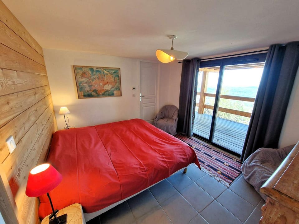 Chalet rénové pour 9 pers avec animaux admis, St Michel de Chaillol - FR-1-393-132 Chalet in Provence-Alpes-Côte d'Azur