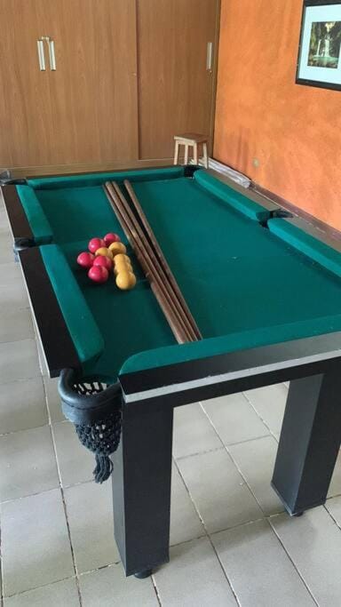 LINDA CHACARA EM CONDO A 40 MIN DE SP com piscina climatizada, churrasqueira, wifi, 5 quartos e muita natureza Villa in State of São Paulo