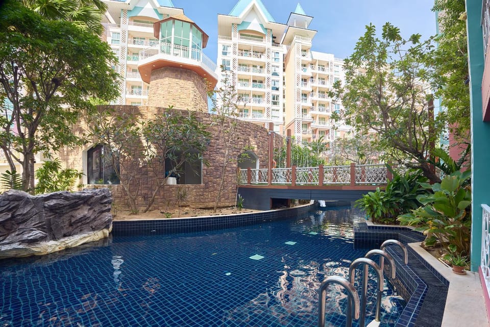 Garden, Pool view, Swimming pool
