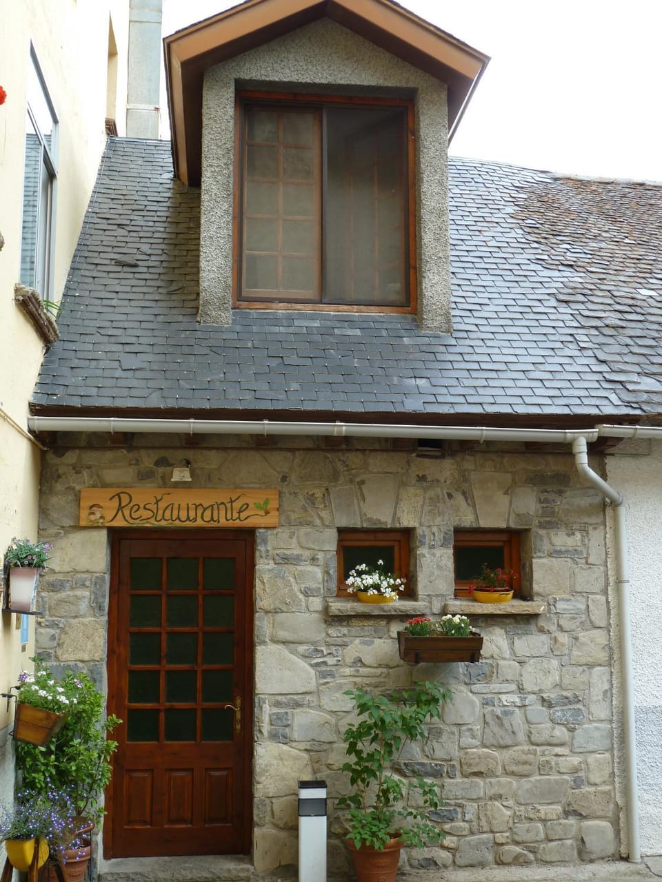 Facade/entrance, Day