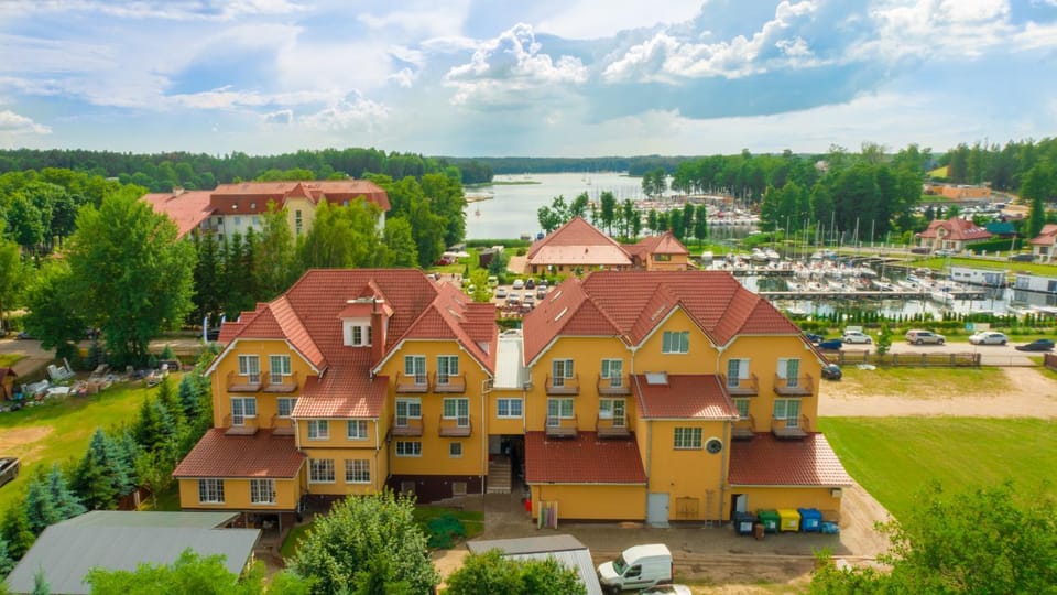 Neighbourhood, Bird's eye view