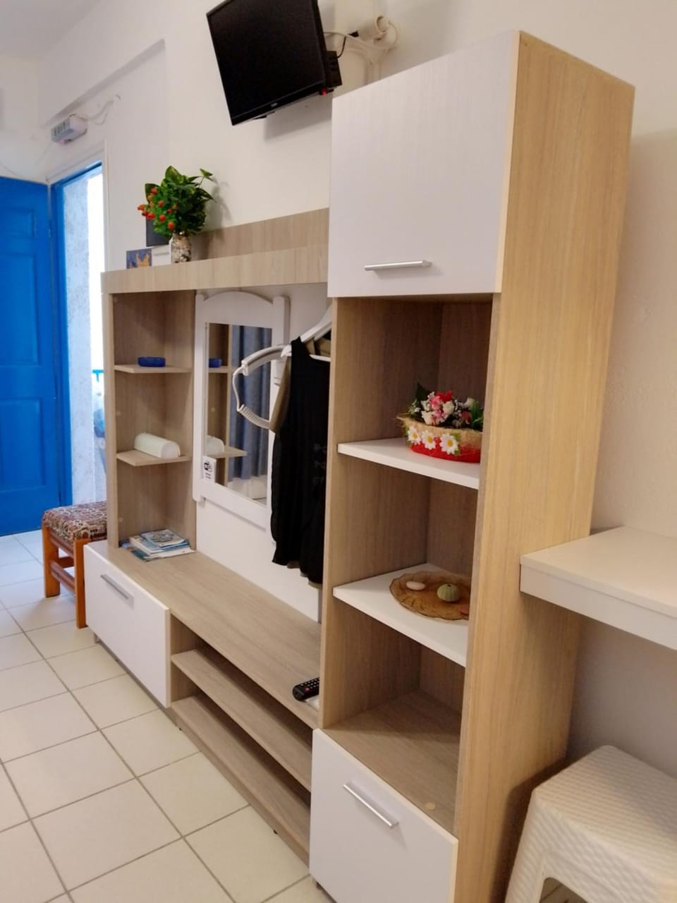 Studios Prevena Apartment in Milos