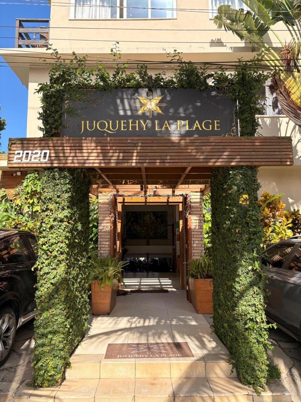 Property building, Facade/entrance