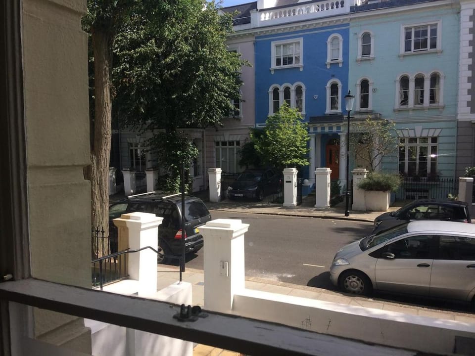 Notting Hill Charm -Sleeps 5 - Urban Retreat Apartment in City of Westminster