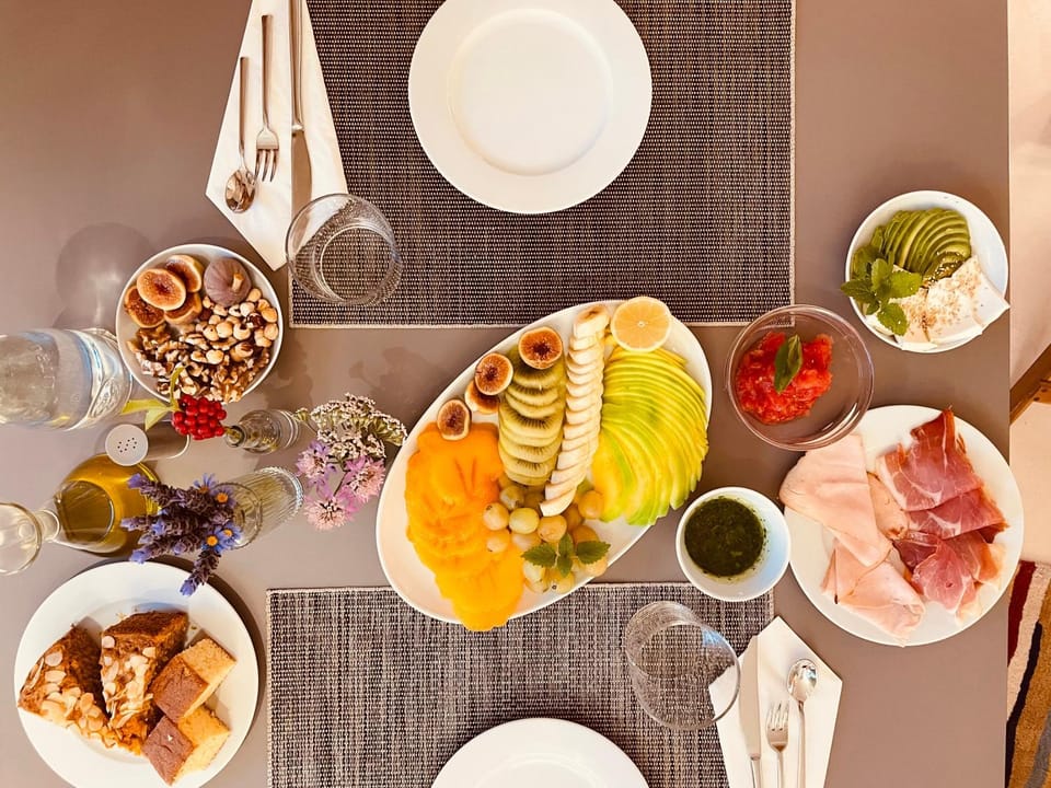 Food and drinks, Food, Breakfast, Continental breakfast, Drinks