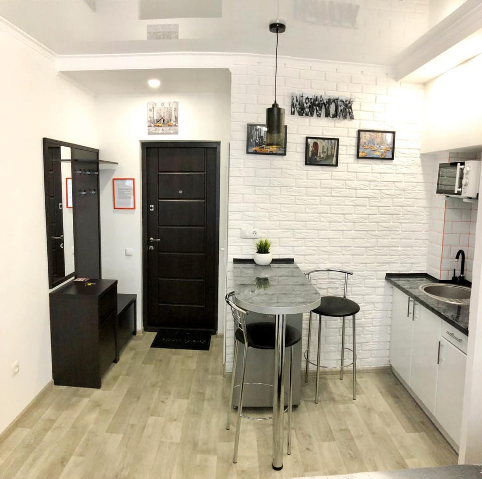 Kitchen or kitchenette, Living room, Dining area