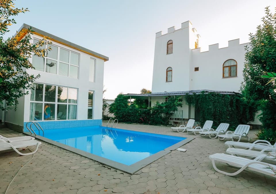 Laguna Villa - Pool, Sauna, Events - at Bazaleti Lake Villa in Georgia