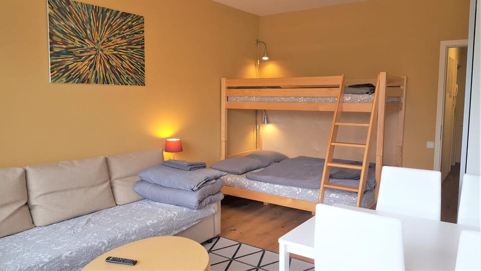 Bed, Living room, Photo of the whole room, Bedroom, bunk bed, Family