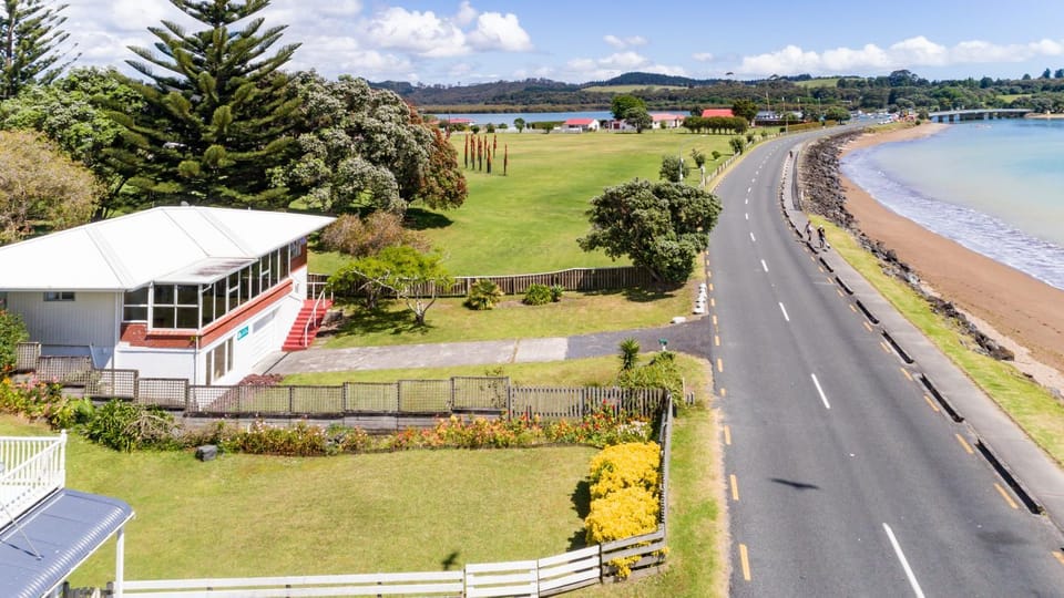 Bird's eye view, Beach, Sea view, Street view