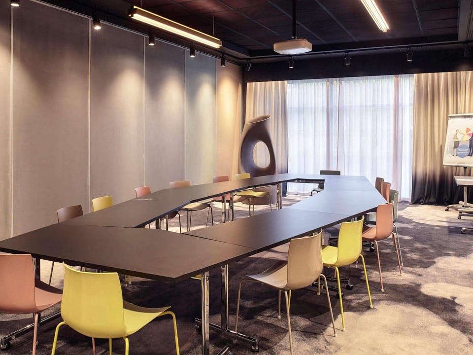Meeting/conference room