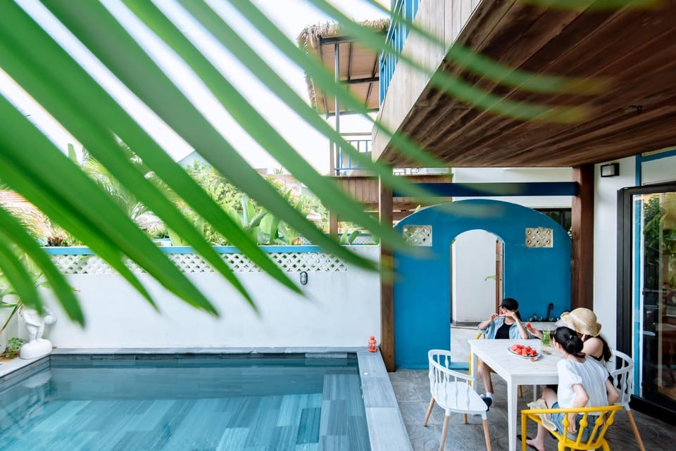 People, Pool view, Swimming pool
