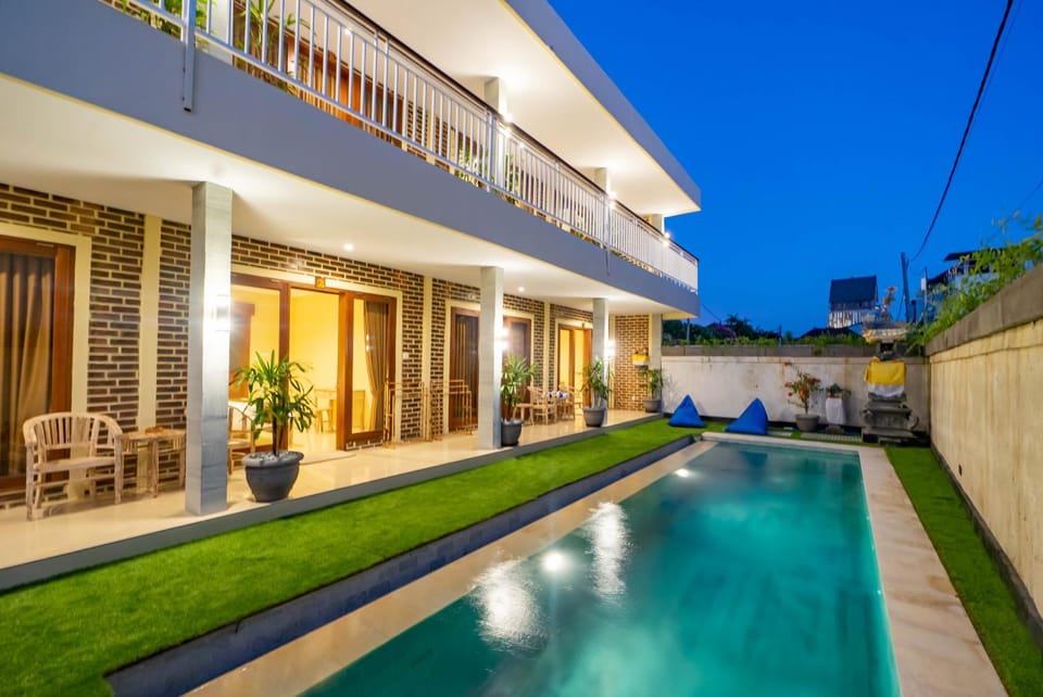 Night, Pool view, Swimming pool, Swimming pool