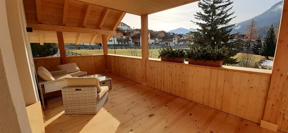 View (from property/room), Balcony/Terrace