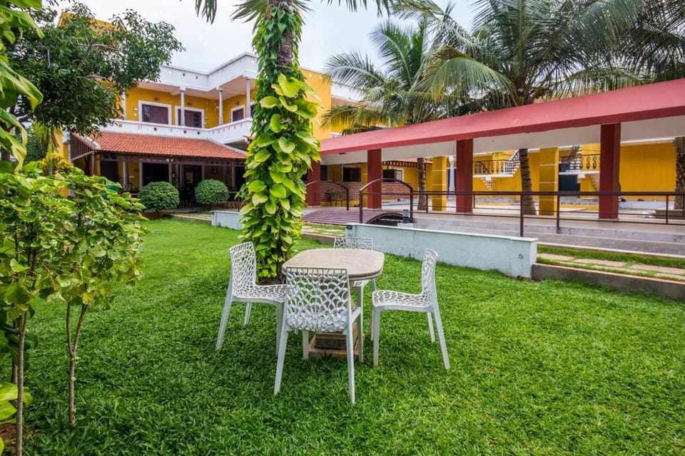 Property building, Patio, Garden, Other