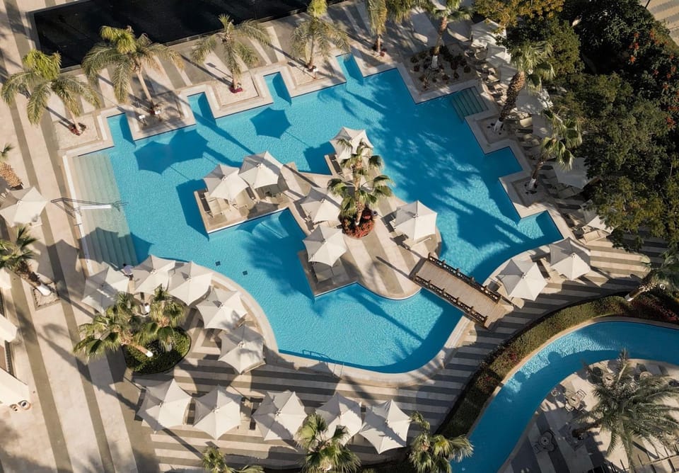 Bird's eye view, Swimming pool