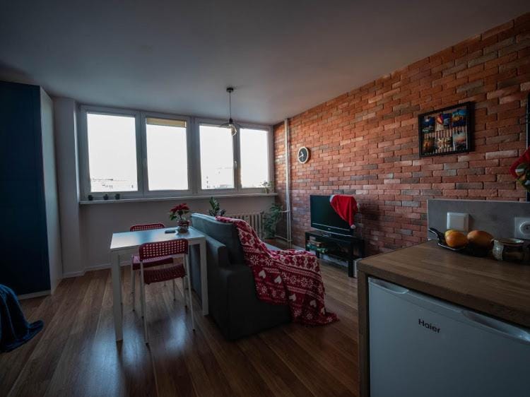 TV and multimedia, Kitchen or kitchenette, Seating area