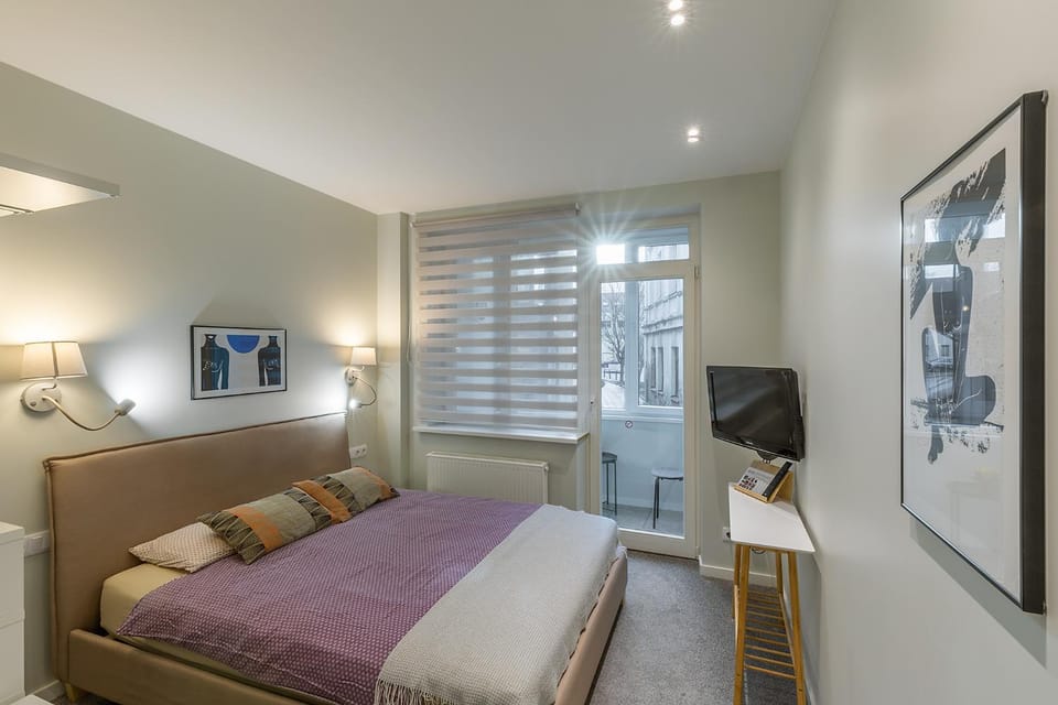 TV and multimedia, Photo of the whole room, Bedroom