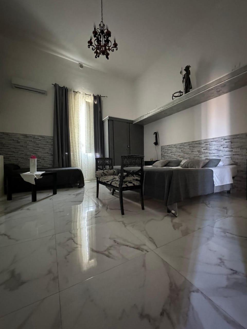 B&B Camelot Bed and Breakfast in Palermo