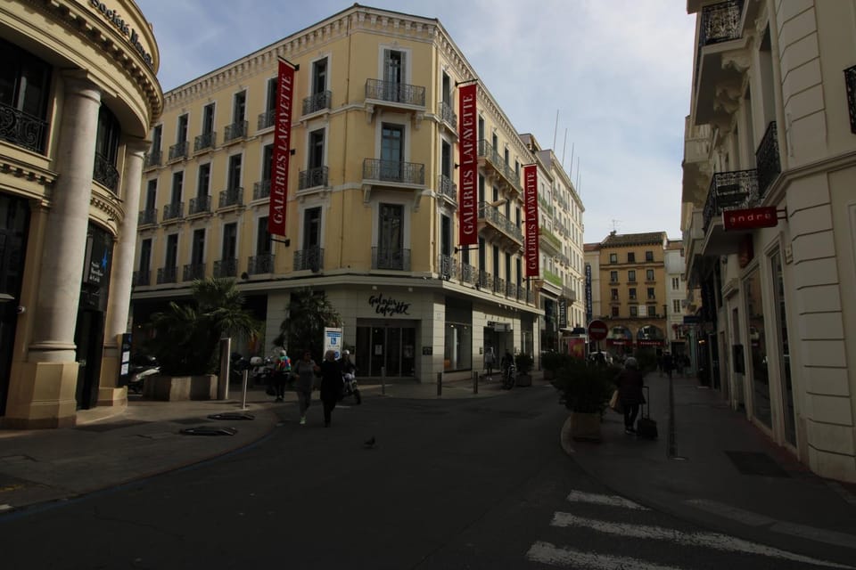 1637 Marechal Foch Apartment in Cannes